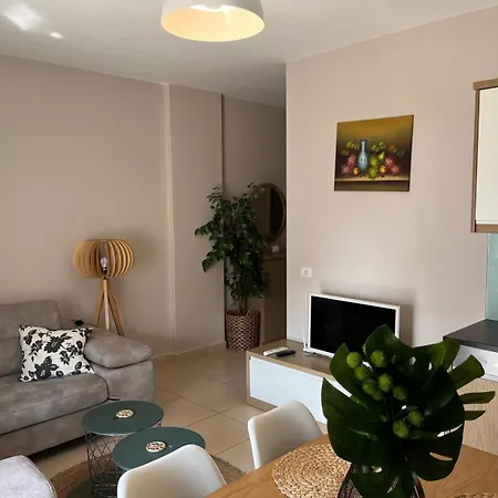 Private Seaside In Grand Europa Complex Apartamento